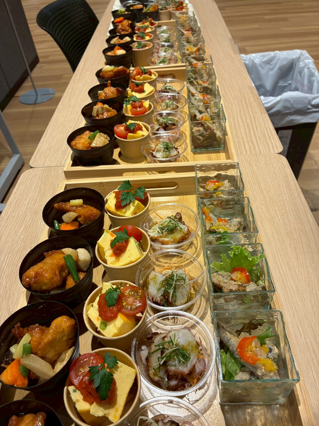 総会後の交流会は華やかなお料理で